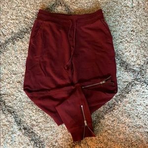 Aerie lounge joggers with ankle zippers size S